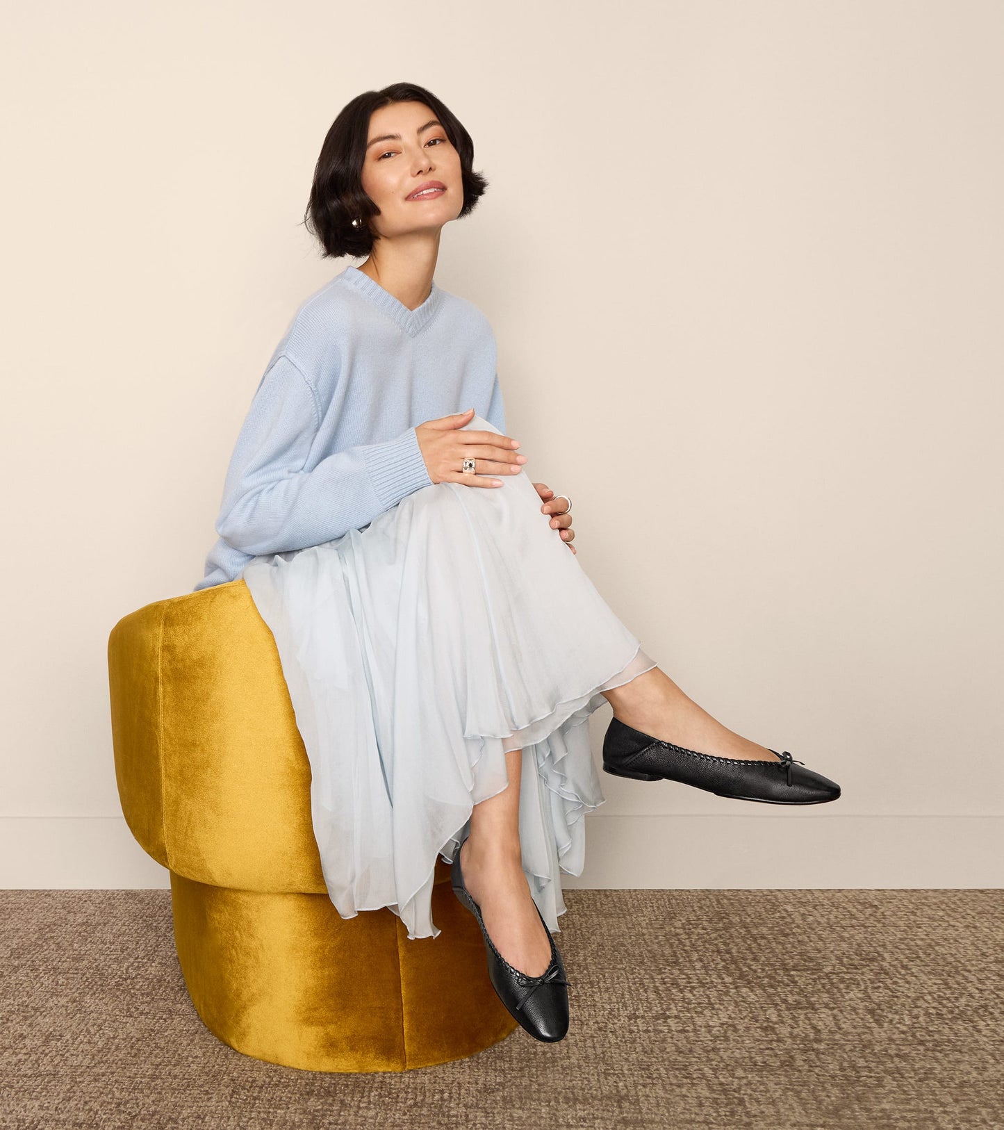 W34212:BLACK LTR/STITCH