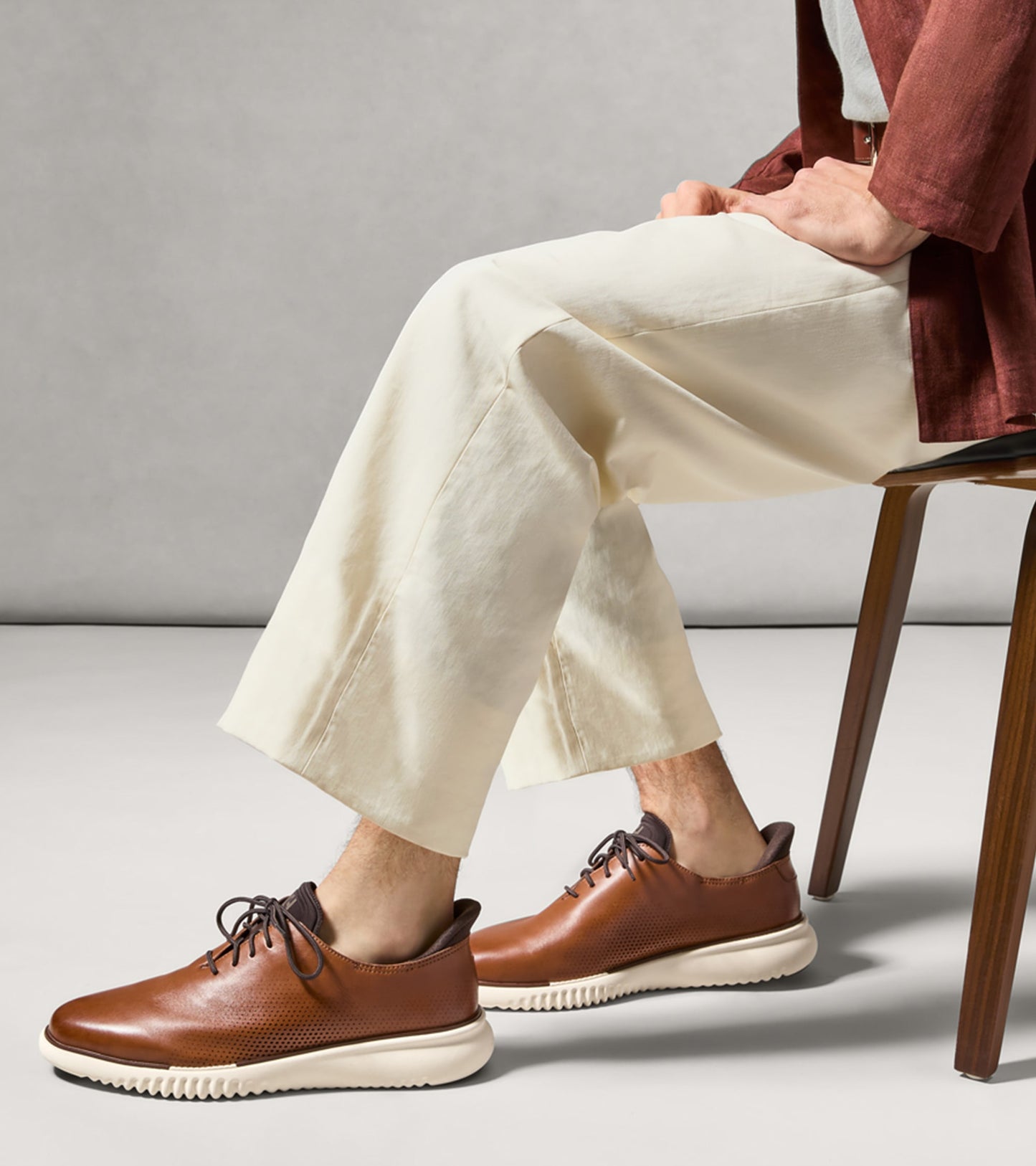 C42838:CH BRITISH TAN / CH DK CHOCOLATE / ANGORA