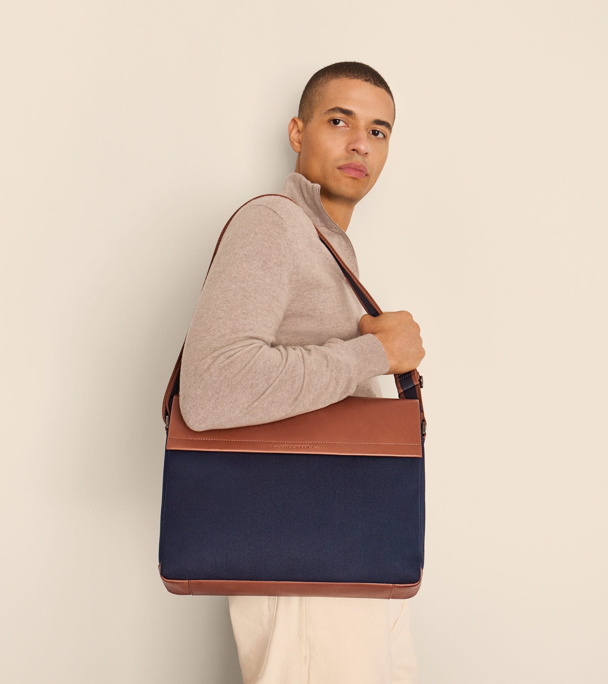 F12592:CH MIDNIGHT MOON/NEW BRITISH TAN:0000