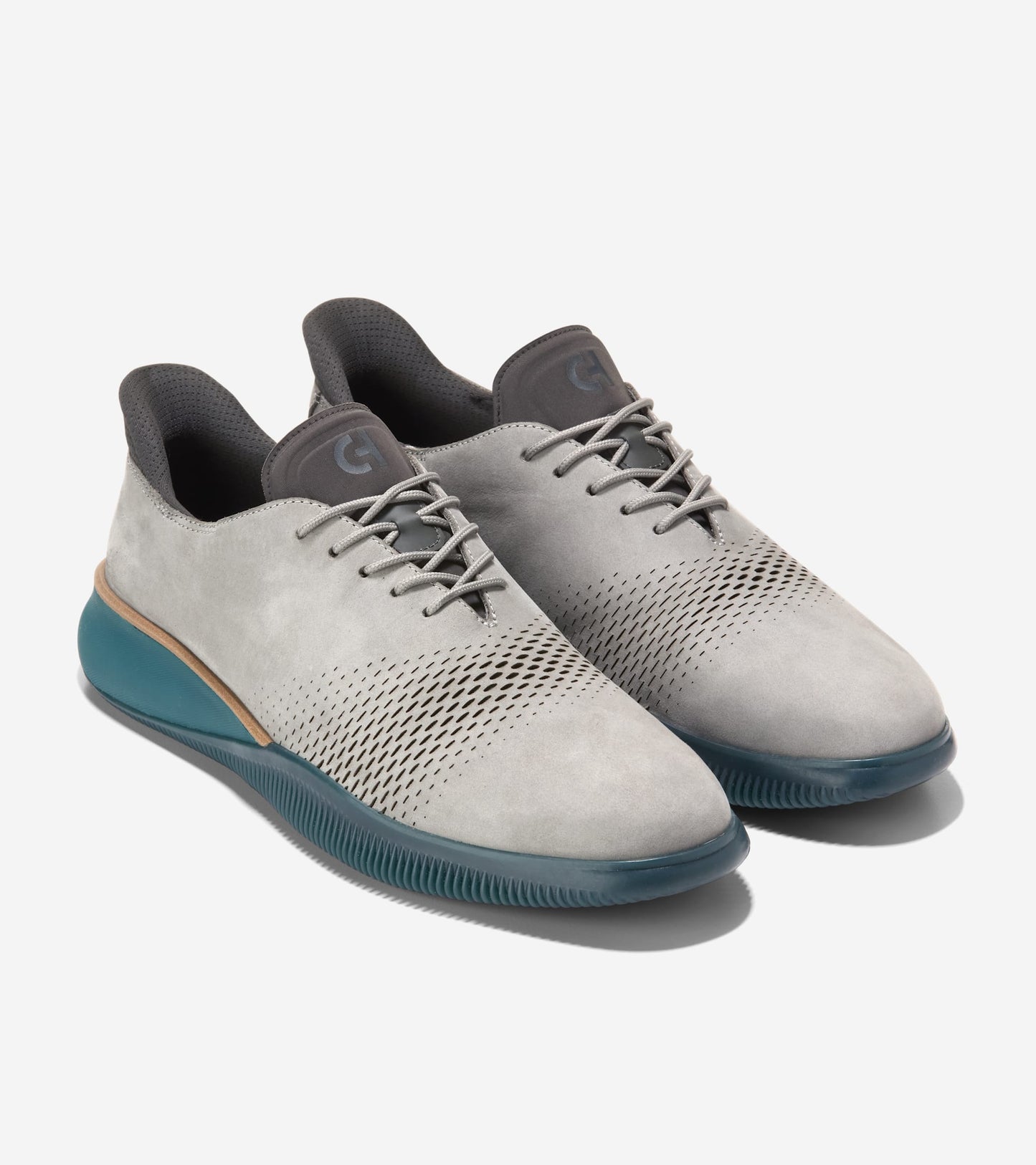 C42832:ULTIMATE GRAY NUBUCK / RAVEN / MEDITERRANEA