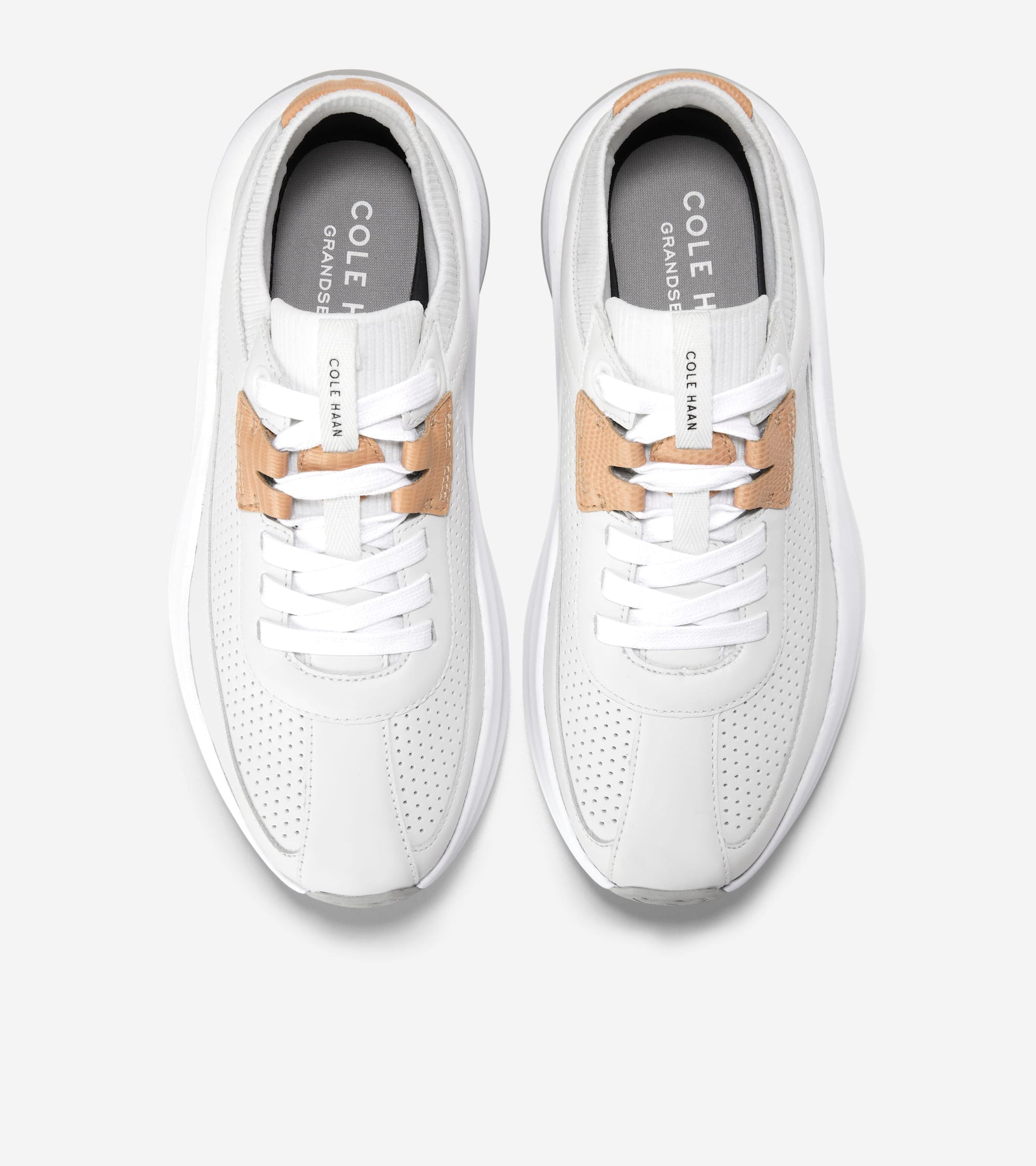 Women's GrandPrø All-Day Leather Running Shoes